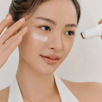Dr. Althea Retinol Flat Iron Eye Roller